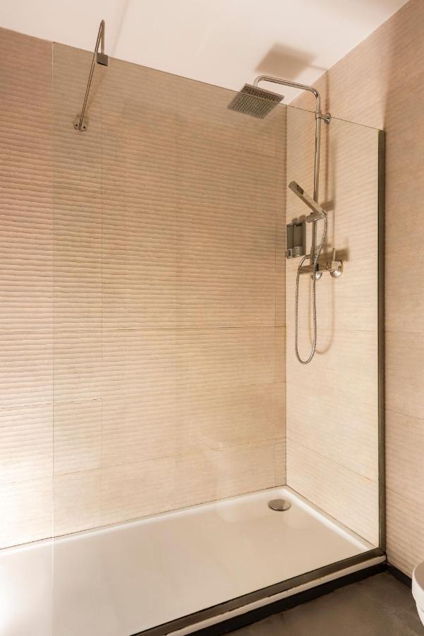 Alohamundi Corral Del Rey Apartment เซบีญา ภายนอก รูปภาพ
