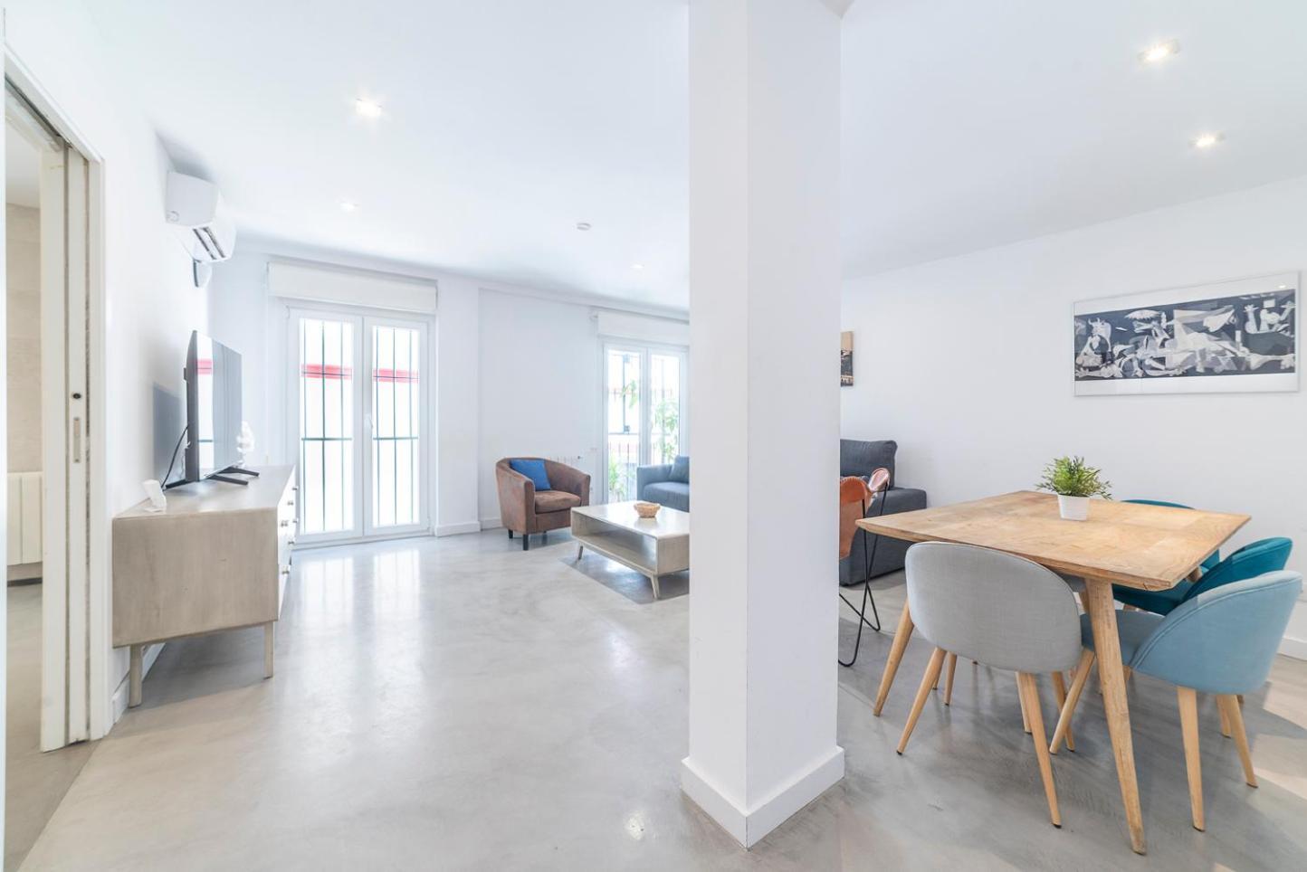 Alohamundi Corral Del Rey Apartment เซบีญา ภายนอก รูปภาพ